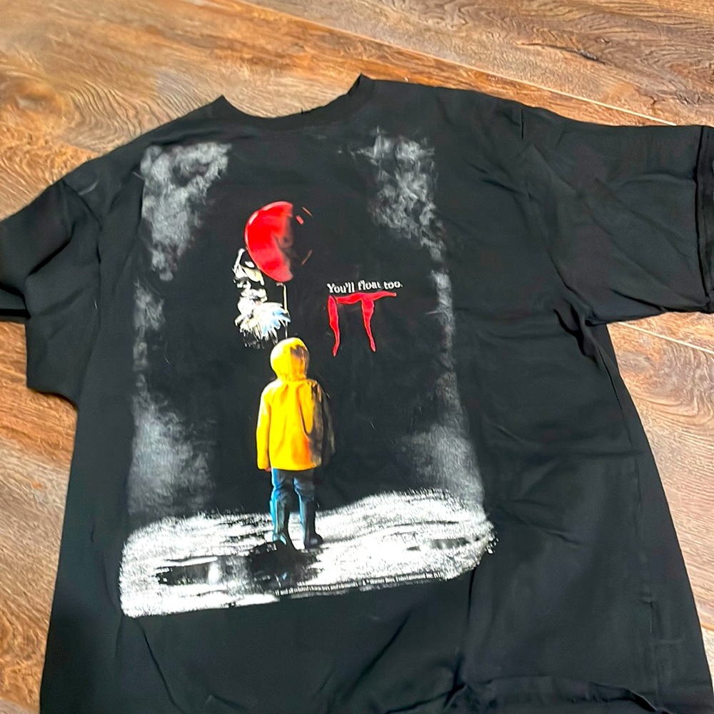 Penny wise/IT T-Shirt